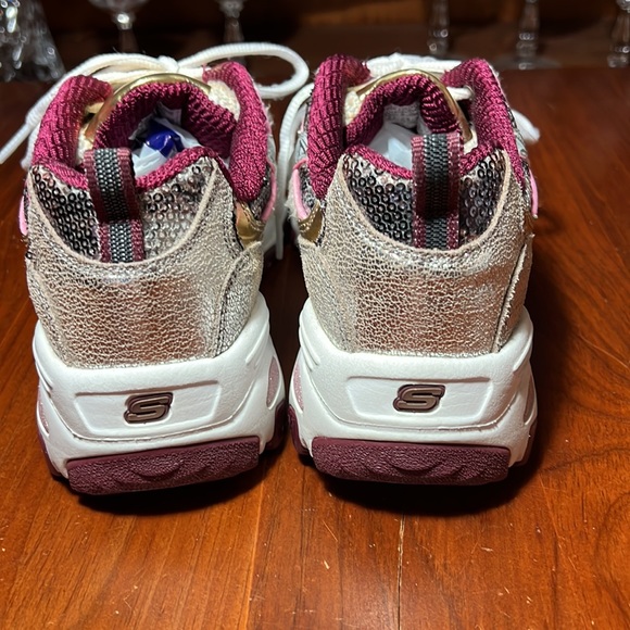 Skechers D’Lites Woman’s size 8.5 Running Shoes - Picture 8 of 12